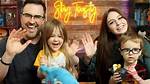 Justin Rhodes: Age, Height, Wife, Kids, Youtuber, Permaculturalist and Net Worth!