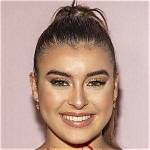 Kalani Hilliker - Age, Bio, Birthday, Family, Net Worth