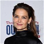 Katie Holmes, Desnuda Para Promocionar Una Firma De Joyas