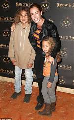 Kendra Wilkinson and Family Celebrate National Pumpkin Day