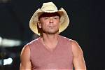 Kenny Chesney Is Not Gay