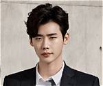 Lee Jong–Suk Biography - Facts, Childhood, Family Life & Achievements