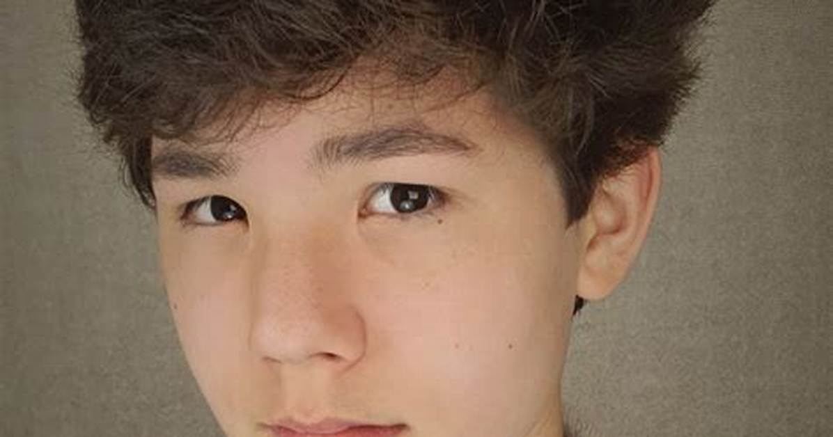 Logan Kim (Actor) Biography, Age, Net Worth, Parents, Height, Girlfriend