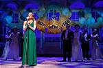 Lora Lee Gayer Shines in Irving Berlin’s 'Holiday Inn' on Broadway