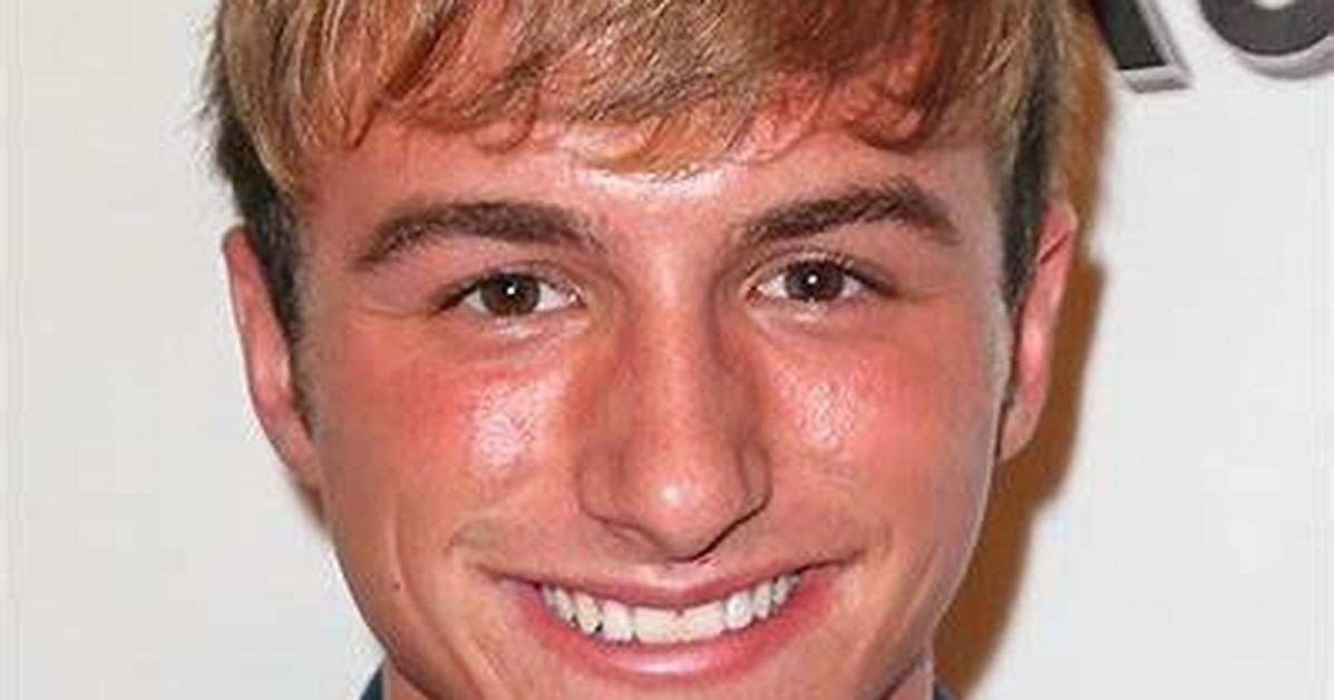 Lucas Cruikshank Came out as Homosexual Soon Before Making His Relationship Public