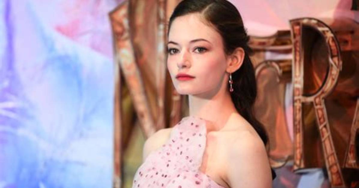 Mackenzie Foy [Actress] Wiki, Net Worth, Height, Age, Parents & More