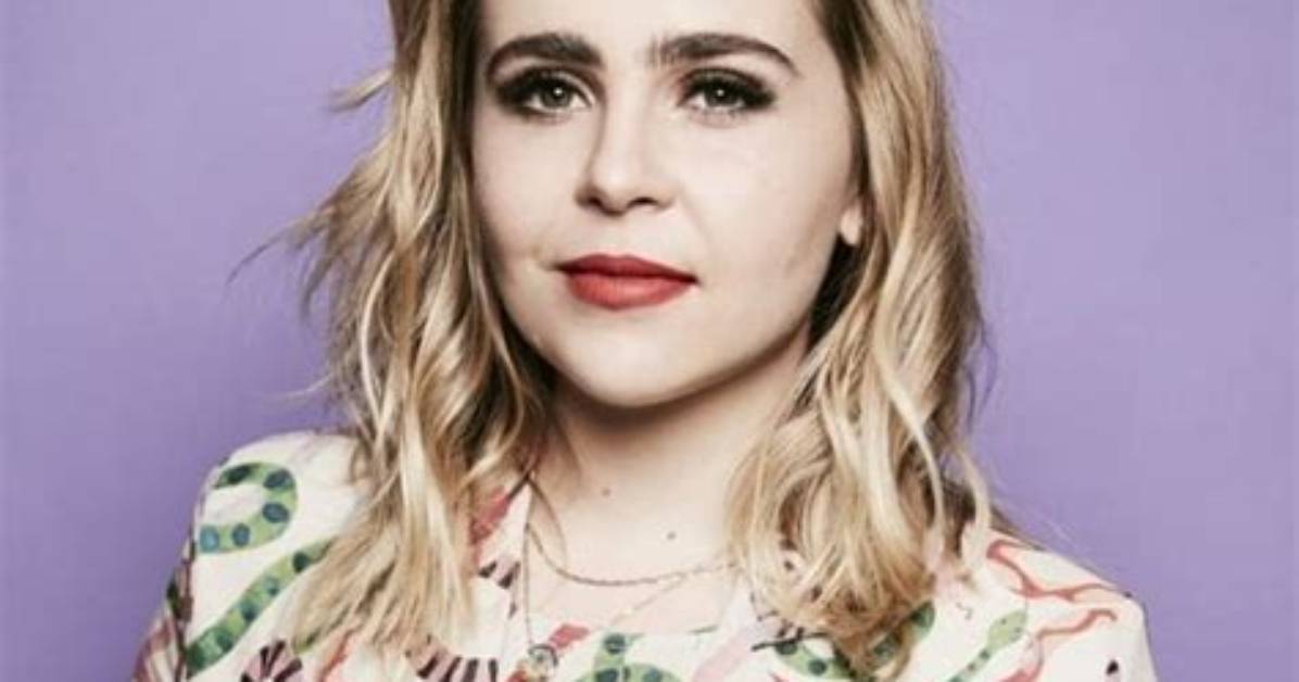 Mae Whitman Age, Net Worth, Boyfriend, Family & Biography