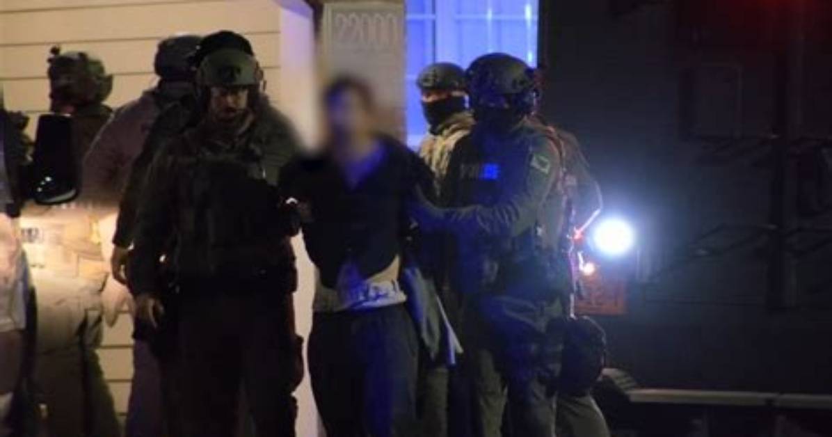 Man Arrested After Standoff at Reno Apartment Complex |
