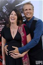 Mandy Steckelberg - Gorgeous Wife of Patrick Fabian