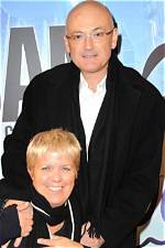 Mari De Mimi Mathy: Taille, Poids, Biographie, Famille, Âge