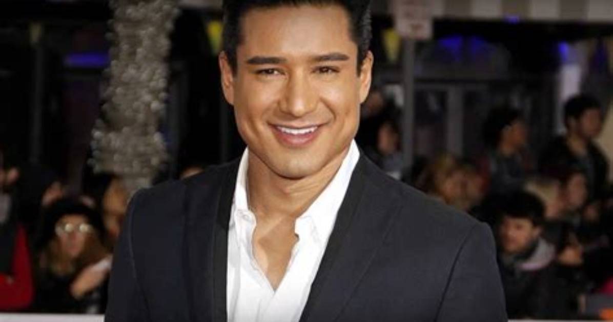 Mario Lopez - Age, Bio, Birthday, Family, Net Worth