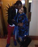 Meek Mill Kisses Nicki Minaj: Are They Dating? !?
