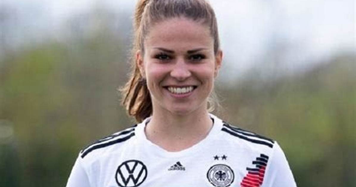 Melanie Leupolz Biography: Boyfriend, Family, Salary & Net Worth
