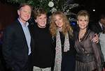 Mica Schlosser: Who Is Shauna Redford and Eric Schlosser's Daughter?