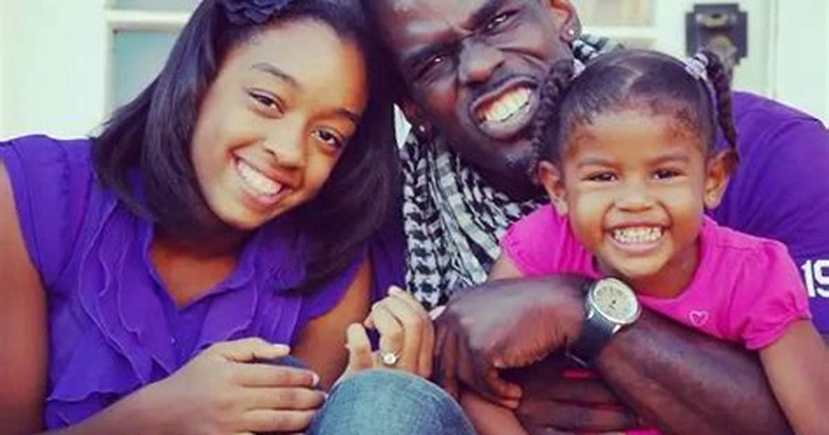 Mustafa Shakir Wiki, Wife, Age, Kids, Eye Color & Net Worth