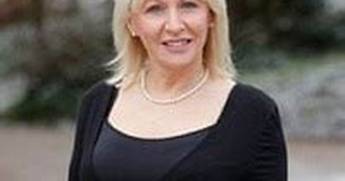Nadine Dorries Height, Weight, Age, Husband, Biography, Family & More