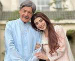 Qavi Khan Family Pictures, Wife, Daughters and Sons
