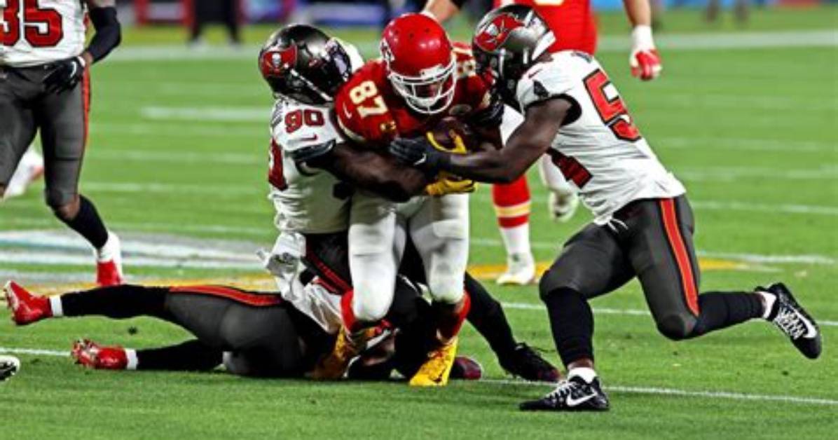 Ranking 13 Biggest Tackles in Nfl History [2023 Update]