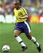 Roberto Carlos Wiki 2023 - Current Job, Lovelife, Net Worth, Cars & Houses