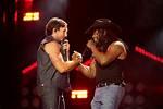 Russell Dickerson Surprises One of His Biggest Fans in the Best Way Possible This Holiday Season – Celeb Secrets Country