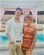 Sarah Hyland and Wells Adams Celebrate First Wedding Anniversary