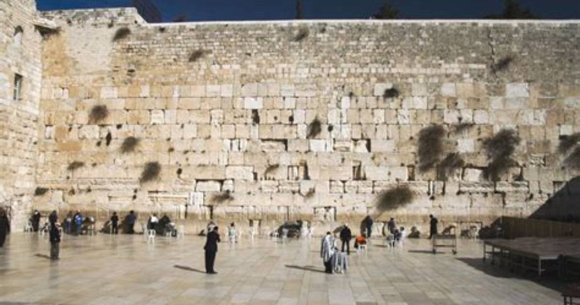 Scientists Dug Beneath Jerusalem Holy Western Wall, They Discovered These Eerie Underground Chambers