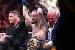 Sean O'malley Se Convierte En Nuevo Campeón De Ufc Con Un Contundente Tko Sobre Aljamain Sterling