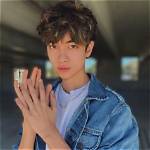 Sebastian Moy Height, Weight, Age, Girlfriend, Biography & Family