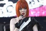 Shirley Manson Is a Riot on Twitter