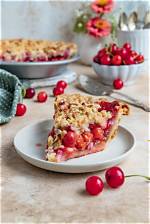 Sour-Cherry-Pie-with-Almond-Crumble