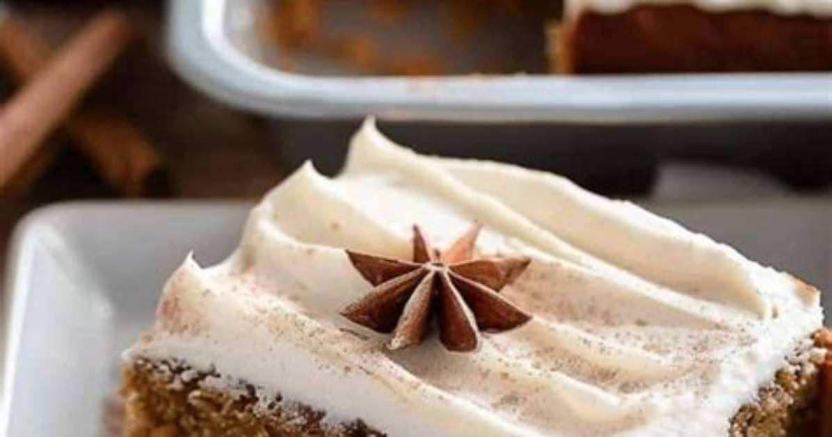 Spiced-Applesauce-Cake