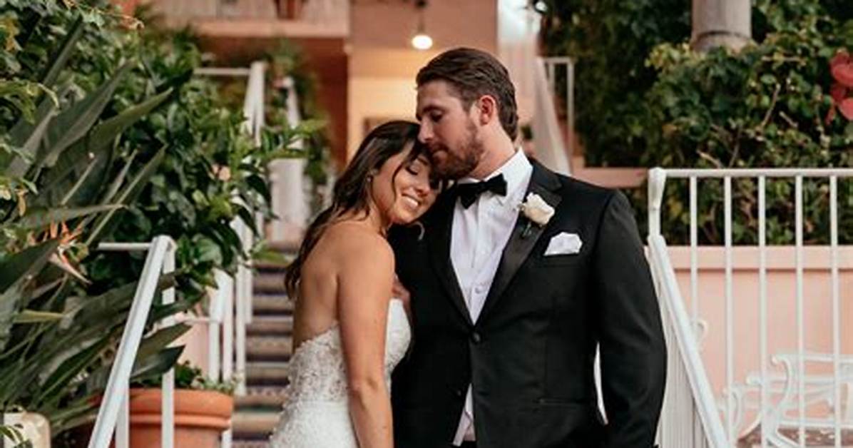 Taylor Dooley Married: Ryan Newman Is Bridesmaid at Actress' Wedding