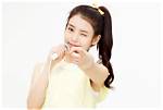 The Nation’s Little Sister Iu Watches Porn? !