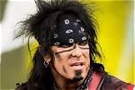 The Reason Nikki Sixx Is the Poorest Member of Mötley Crüe