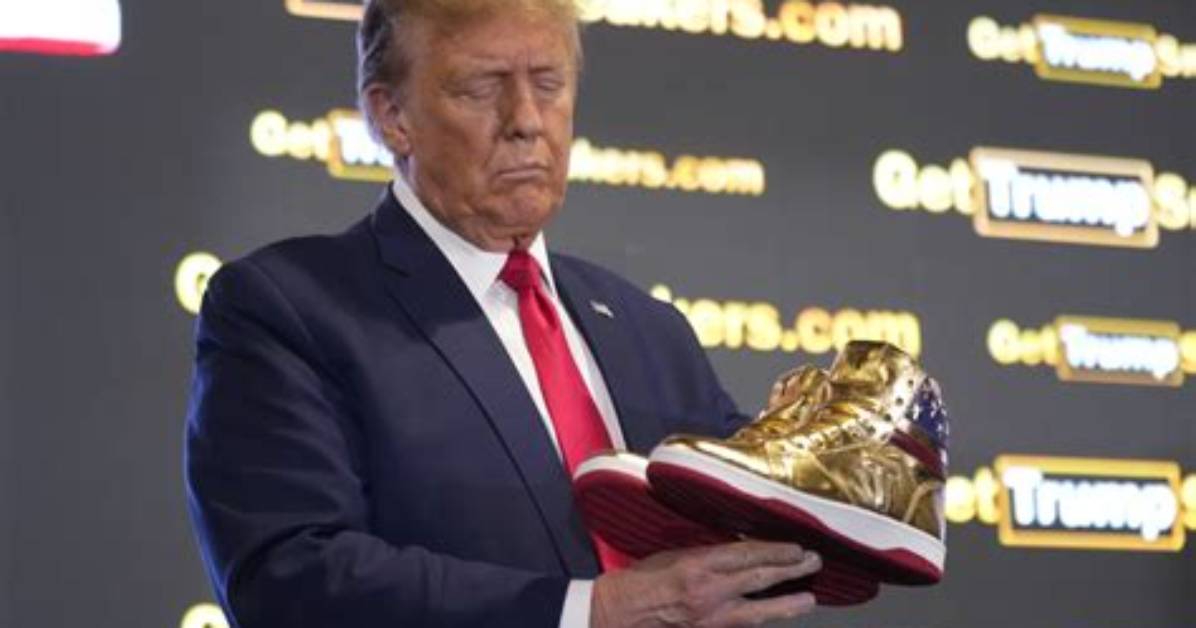 Trump Hawks $399 Branded Shoes at ‘Sneaker Con'