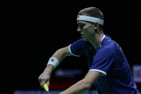 Utusan China Mendominasi, Axelsen Hattrick
