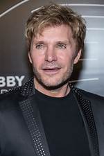 Vic Mignogna Height