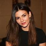 Victoria Justice Age, Net Worth, Boyfriend, Family and Biography (2023)