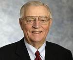 Walter Mondale Biography - Facts, Childhood, Family Life & Achievements