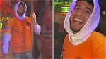 Watch: Us Striker Does Pole Dance Wearing a Netherlands Jersey After His Nation’s Defeat at 2022 Fifa World Cup