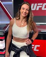 Who Is Amanda Ribas Dating?
