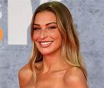 Zara Mcdermott in Bathing Suit Shares a Stunning New Photo — Celebwell