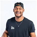 Zaven Collins Girlfriend, Parents, Height, Family, Salary & Facts